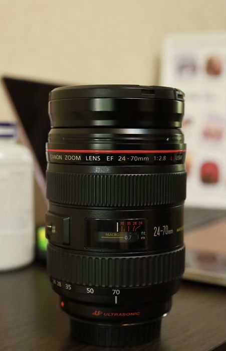 Обʼєктив canon EF 24-70 mm 2.8 L USM