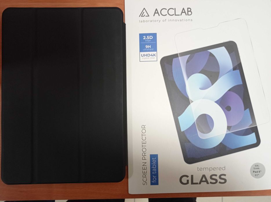 Продам чохол на планшет Xiaomi Pad 5  в гарному стані+ захисне скло