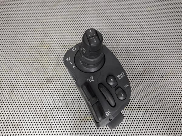 Conjunto / manetes de luzes e limpa vidros RENAULT Clio III (BR0/1, CR