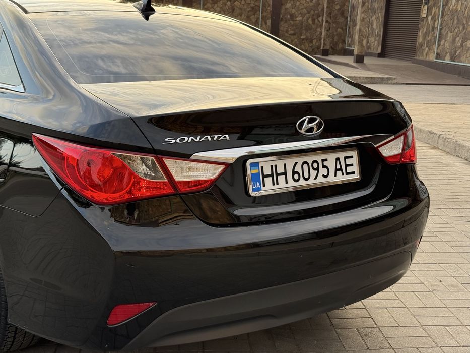 Продама Hyundai Sonata 2013 рік