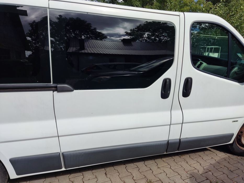 Drzwi przesuwne vivaro Trafic primastar