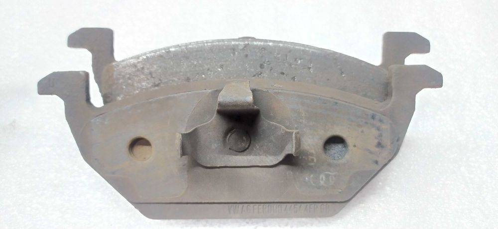 Продам оригінальні передні тормозні диски з колодками на Skoda A5