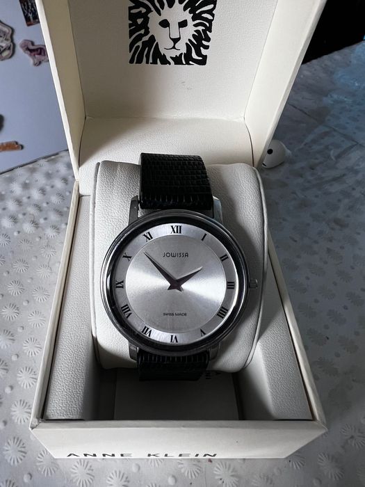 Годинник жіночий Jowissa