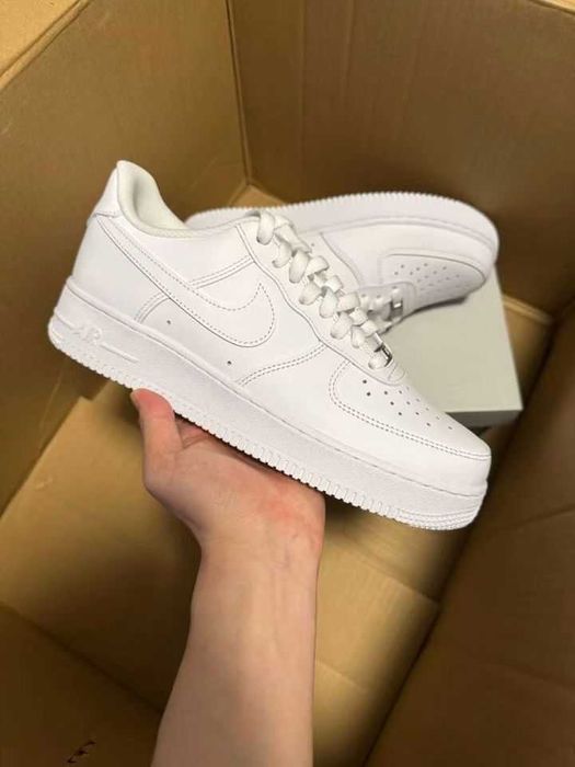 Nike Air Force 1 Low '07 Białe buty sportowe R.42.5