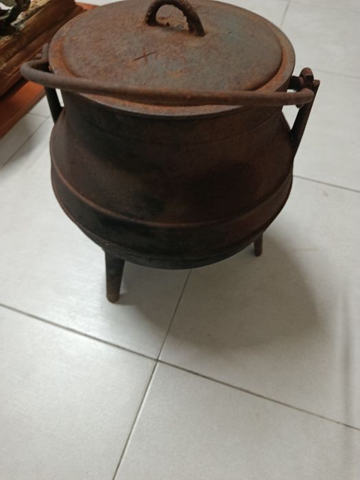 Panela de Ferro Antiga 10 Litros