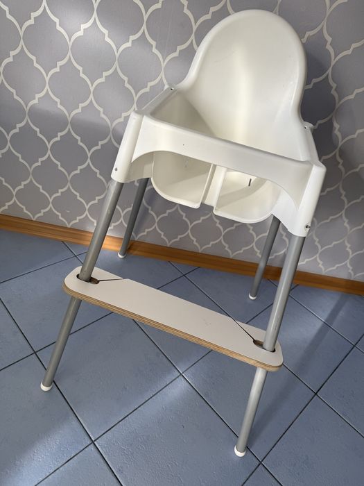 Krzesełko do karmienia z podnóżkiem Ikea