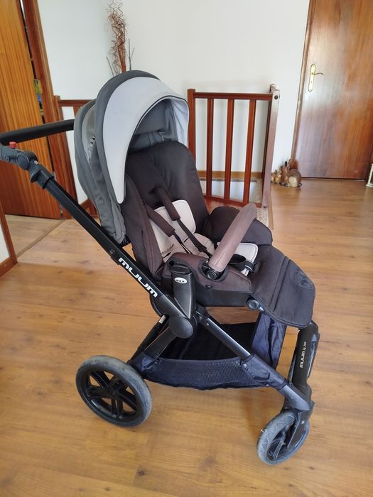 Carrinho de bebe com ovo e cadeira Jané