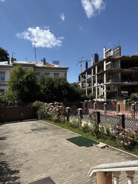 Терміново таунхаус навпроти парку Шевченка