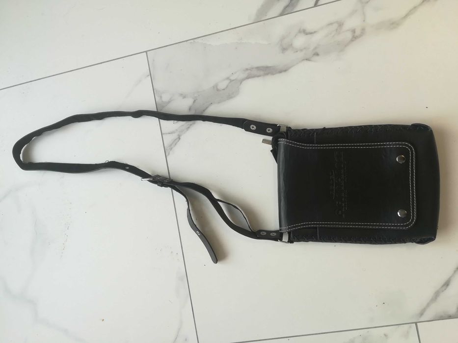 Saszetka męska skórzana Armani – czarna, oryginał, stan bardzo dobry