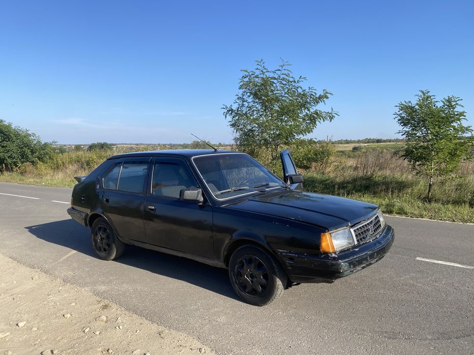 Вольво 340 2.0 бензин (задній привід)