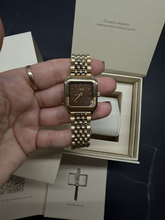 Годинник BURKER жіночий сучасна модель