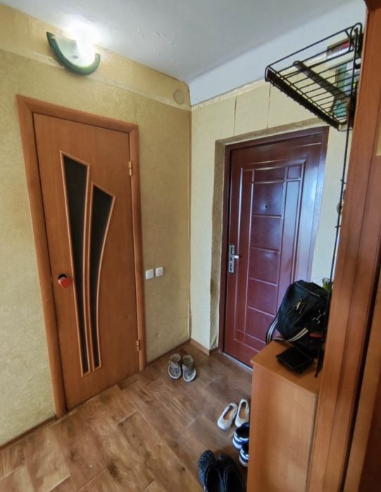 Продаётся 1 ком. кв. ул. Академика Александрова  на Осипке.