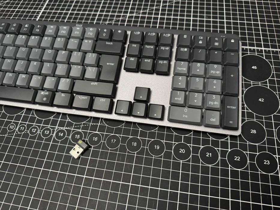 Klawiatura Logitech MX Mechanical - w pełni sprawna, w bdb stanie, komplet