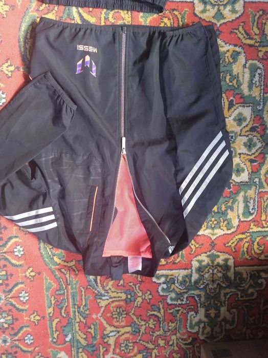 Спортивний костюм адідас