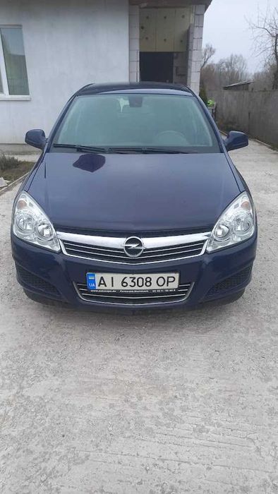 Авто Опель Астра 2009