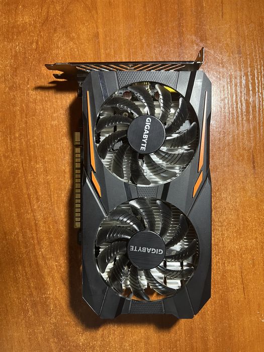 Відеокарта Gigabyte 1050 2gb