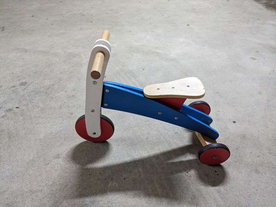 Triciclo madeira Auchan