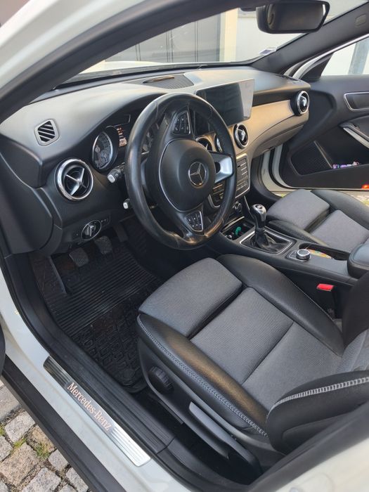 Mercedes-Benz GLA 180 Style