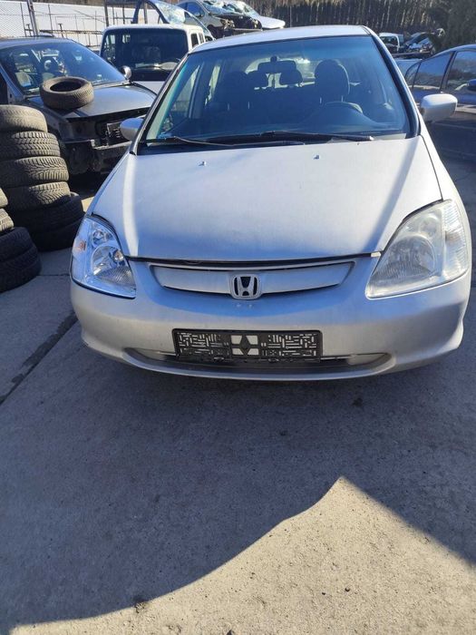 Posiadam czesci honda civic  7   1.6 16v  2002r