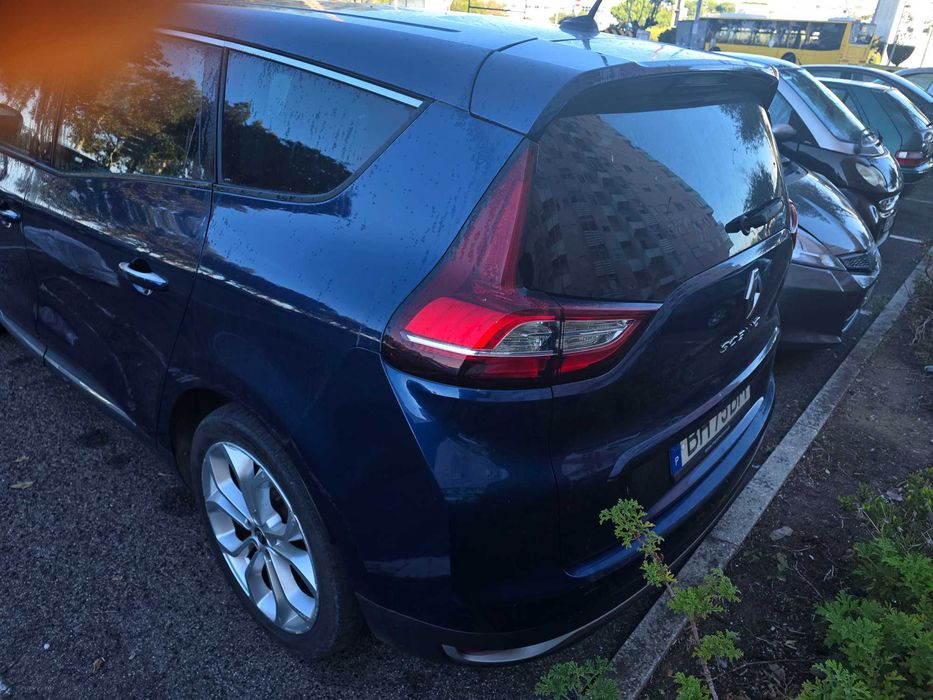 Carrinha Renault Grand Scénic