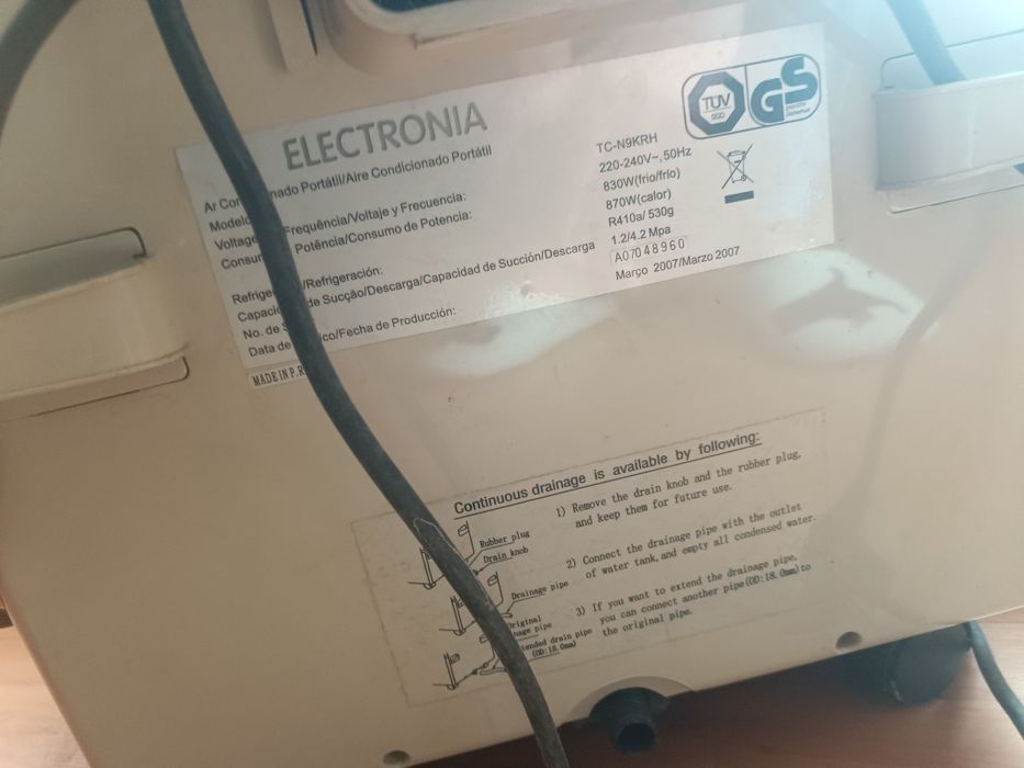 Ar condicionado 100% funcional e em bom estado