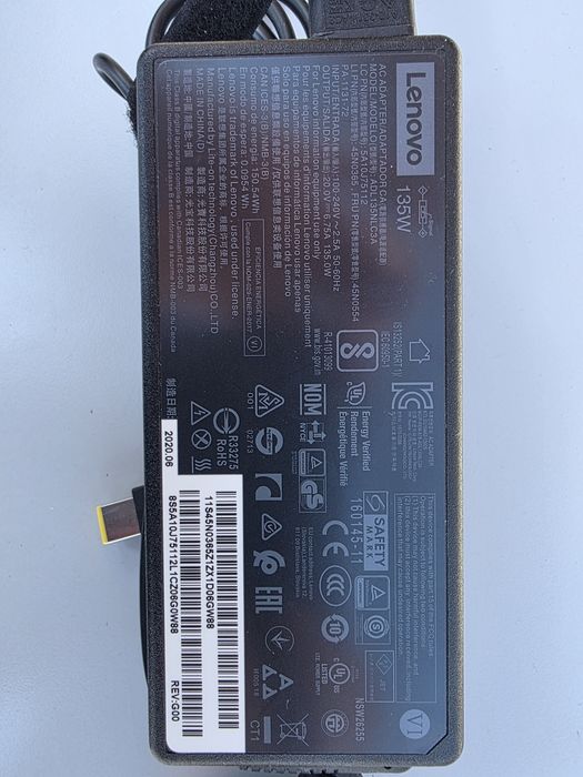 Zasilacz lenovo 135W