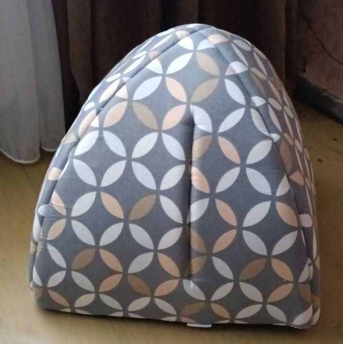 Будиночок для котів