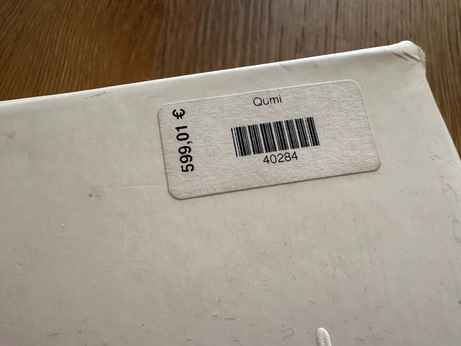 Videoprojetor portátil QUMI