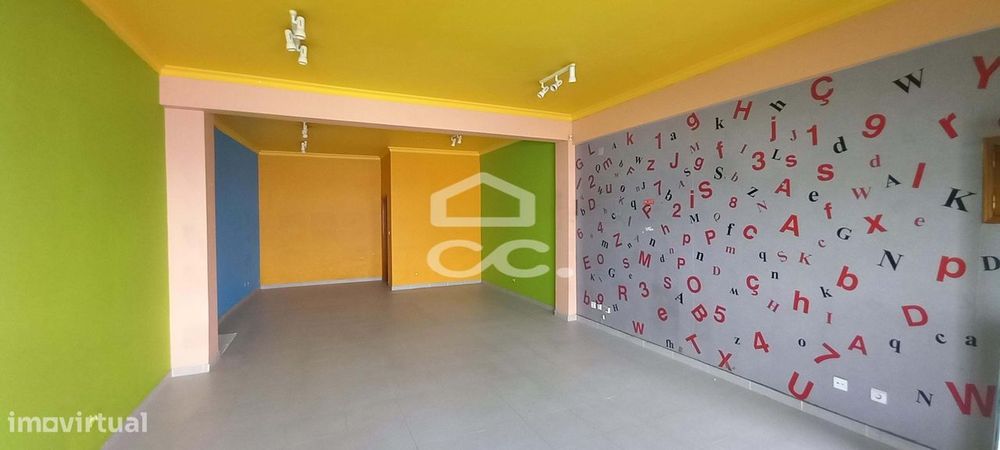 Espaço comercial com 59,28 m2 em Beja, zona central