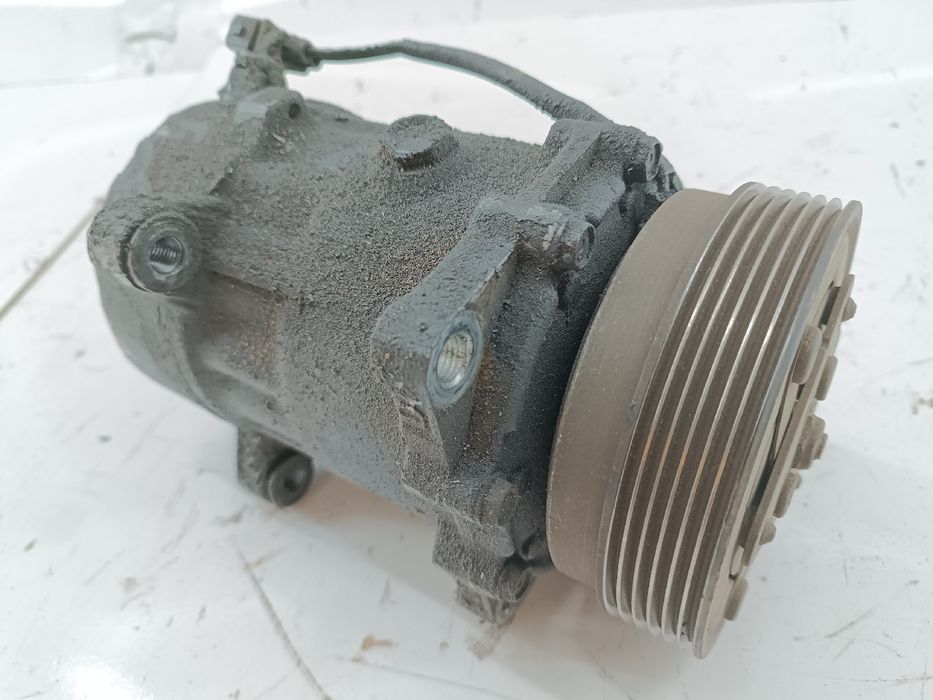 Compressor de Ar Condicionado - VOLKSWAGEN GOLF IV (1J1) | 97 - 07