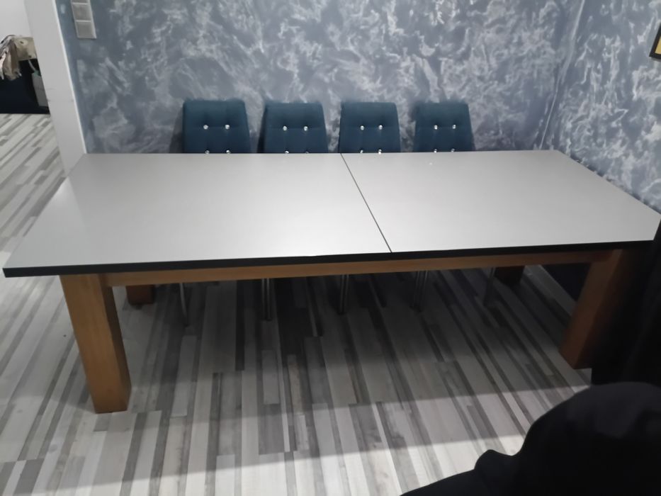 Sprzedam duzy stół