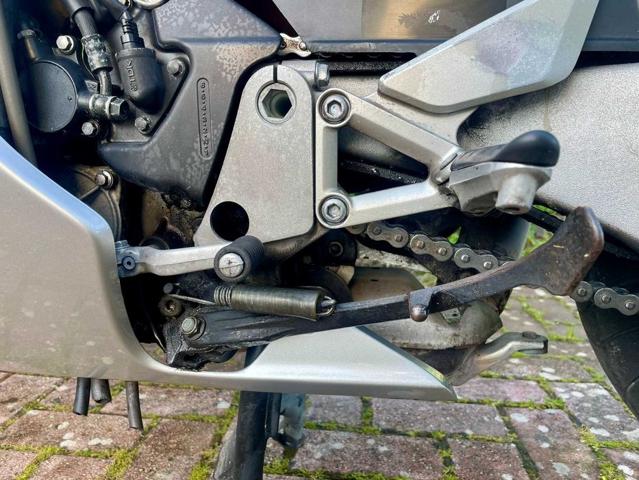 Honda VFR800 VTEC RC46