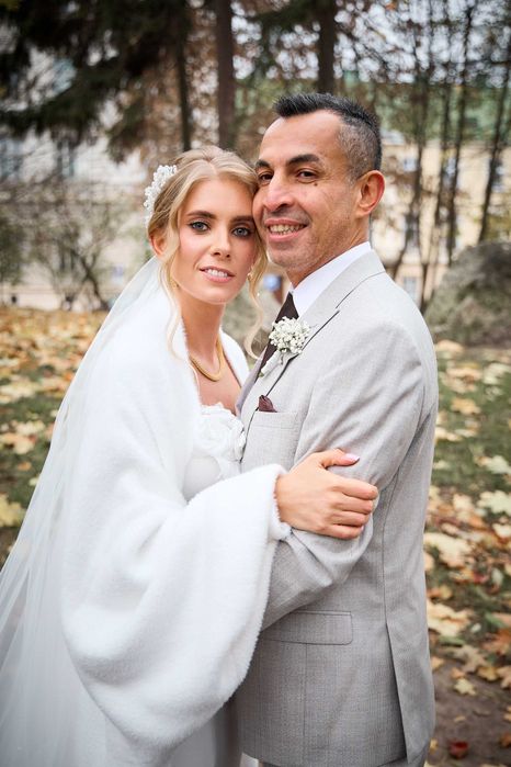 Весільний фотограф та відеограф. Виїжджаю по області.