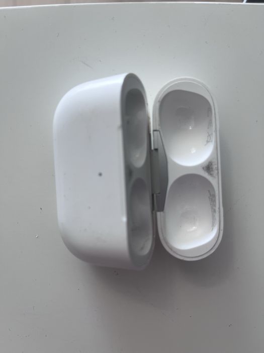 Etui ladujace do airpods pro 1