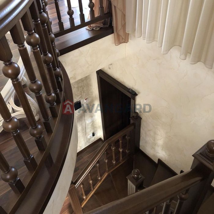 Продам просторий сучасний будинок (Космос, ост. Південний ринок)