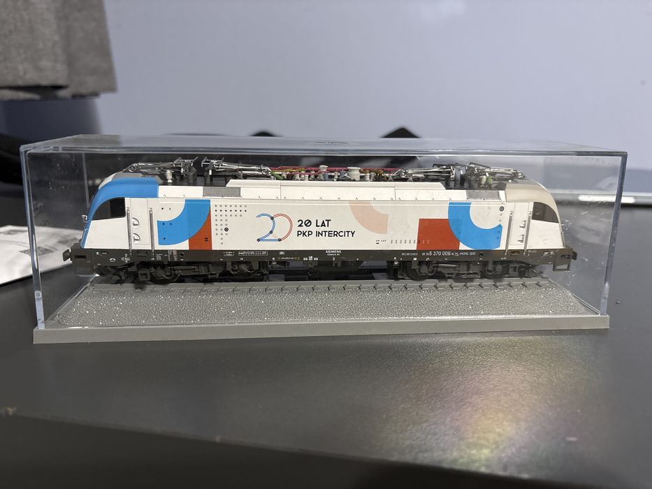 Lokomotywa EU44-006 20 lat pkp intercity