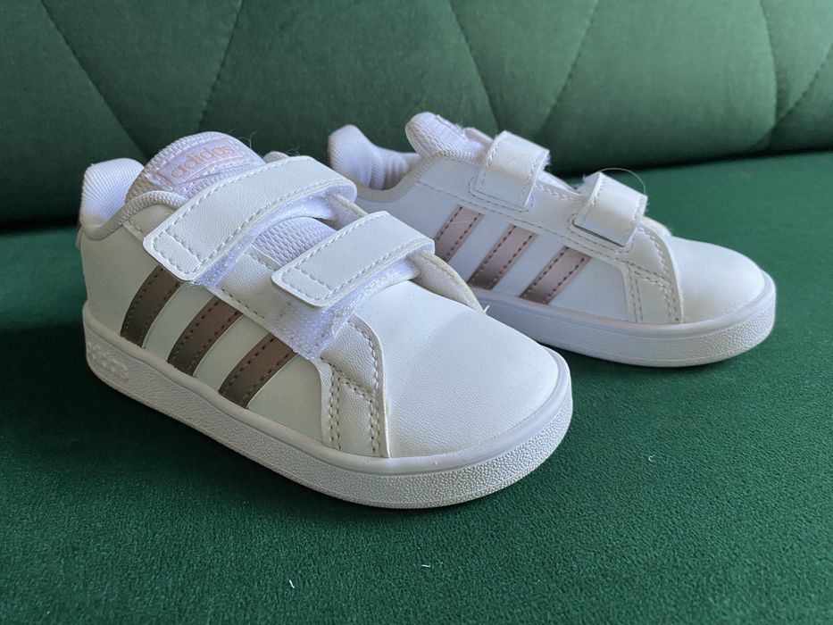 Adidasy dziecięce