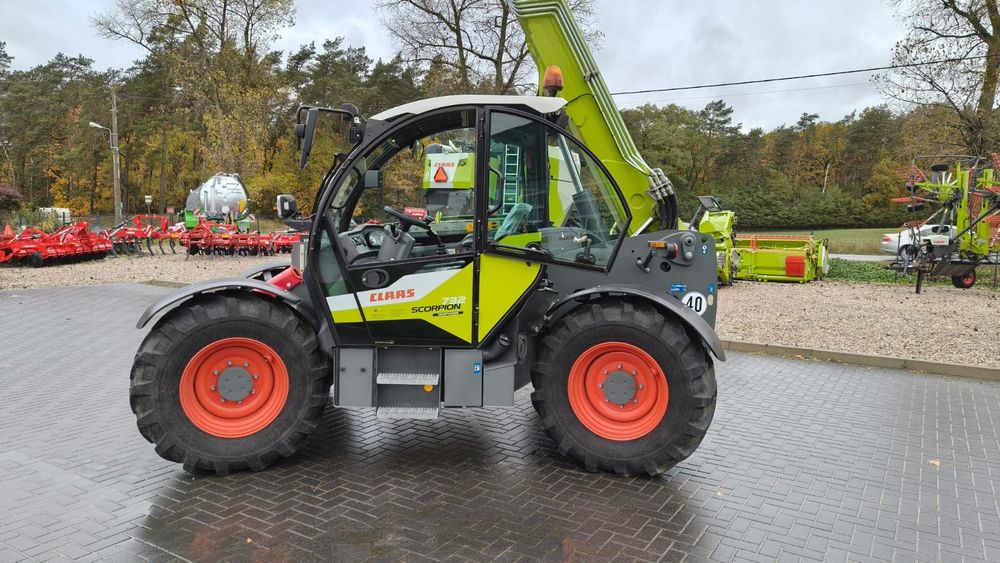 Claas SCORPION 732 VP Stage V