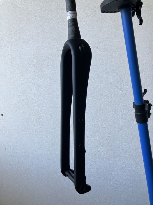 Forqueta de carbono bicicleta gravel