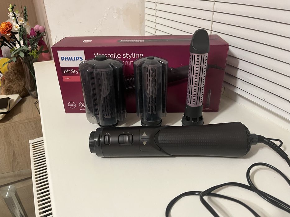 Фен-щітка PHILIPS BHA715/00