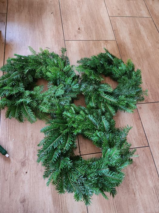 Wianki z żywej jodły na drzwi ,na stół