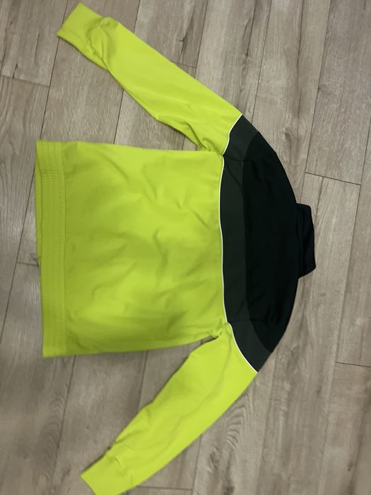 Продам кофту NIKE