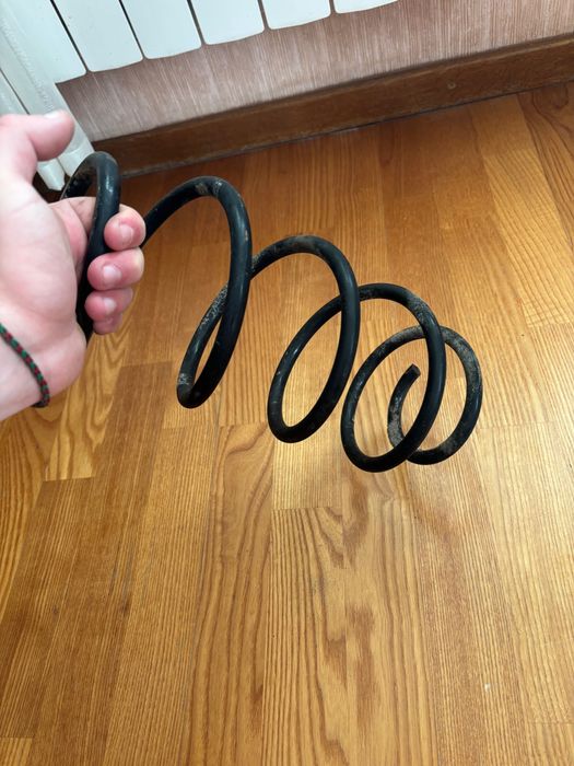 Пружина на Golf 6