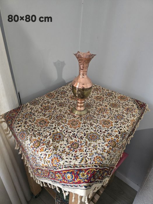 Toalha Decorativa Ghalamkar 80×80 cm – Artesanato Persa | 20 €
