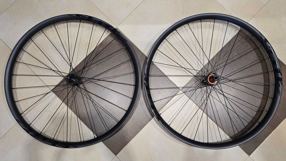 Koła EliteWheels ENT MTB 29er carbon boost sram XD hookless