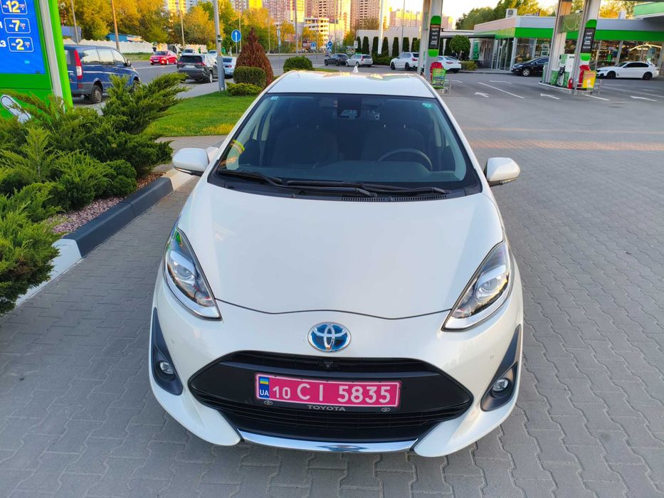 Продам Toyota Aqva 2020 гібрид 360 камери
