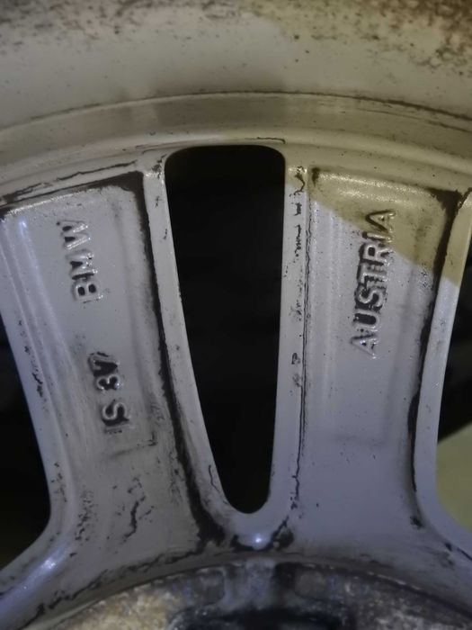 4x Alufelgi BMW 16'' 5x120 7,5J ET37 19rok