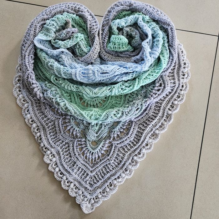 Chusta Handmade idealna na prezent rękodzieło