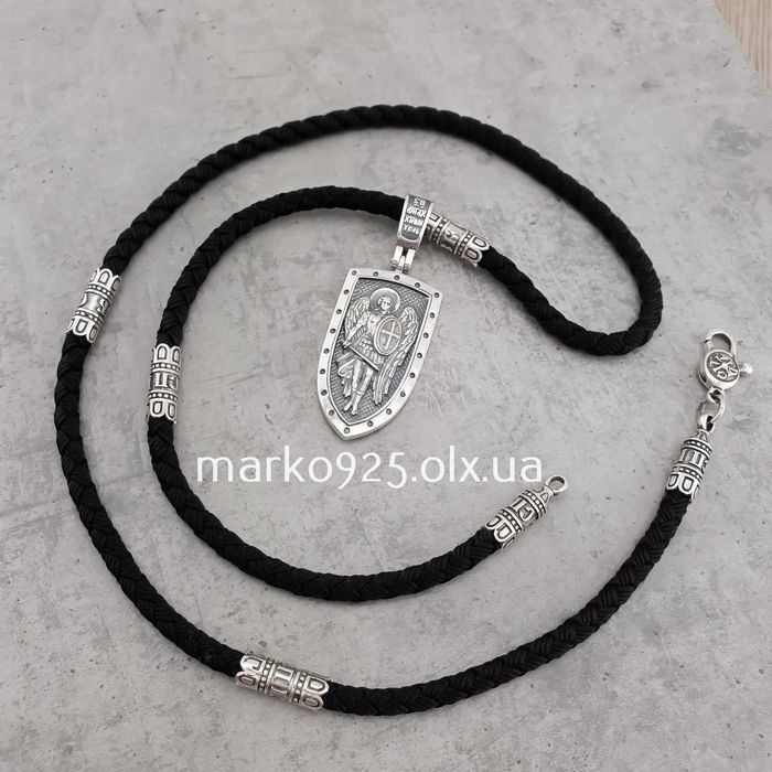 Чоловічий срібний оберіг Архангел на шовковому шнурку цепочка 4 мм 925