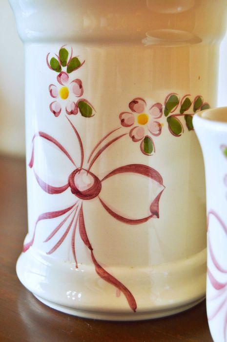 Conjunto de 2 Peças de Cerâmica Vestal Alcobaça para Casa de Banho.